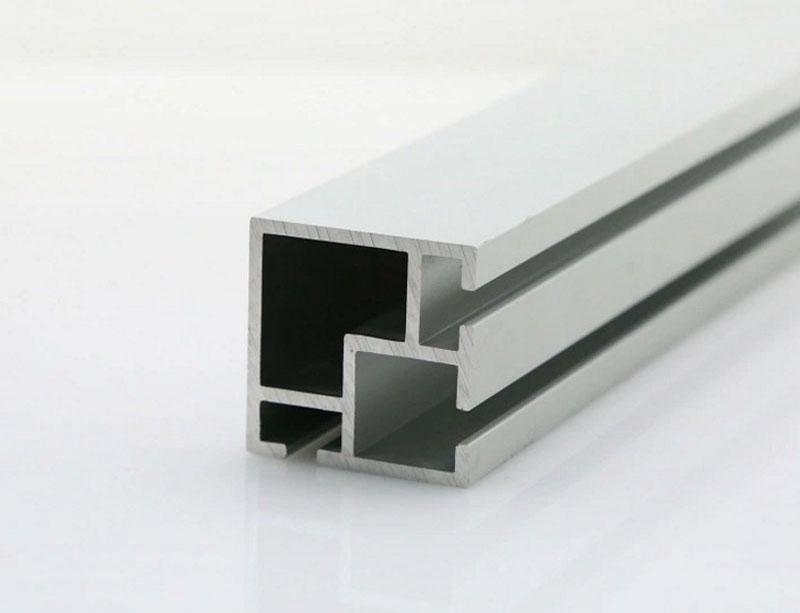 Square upright extrusion for doing cabinet